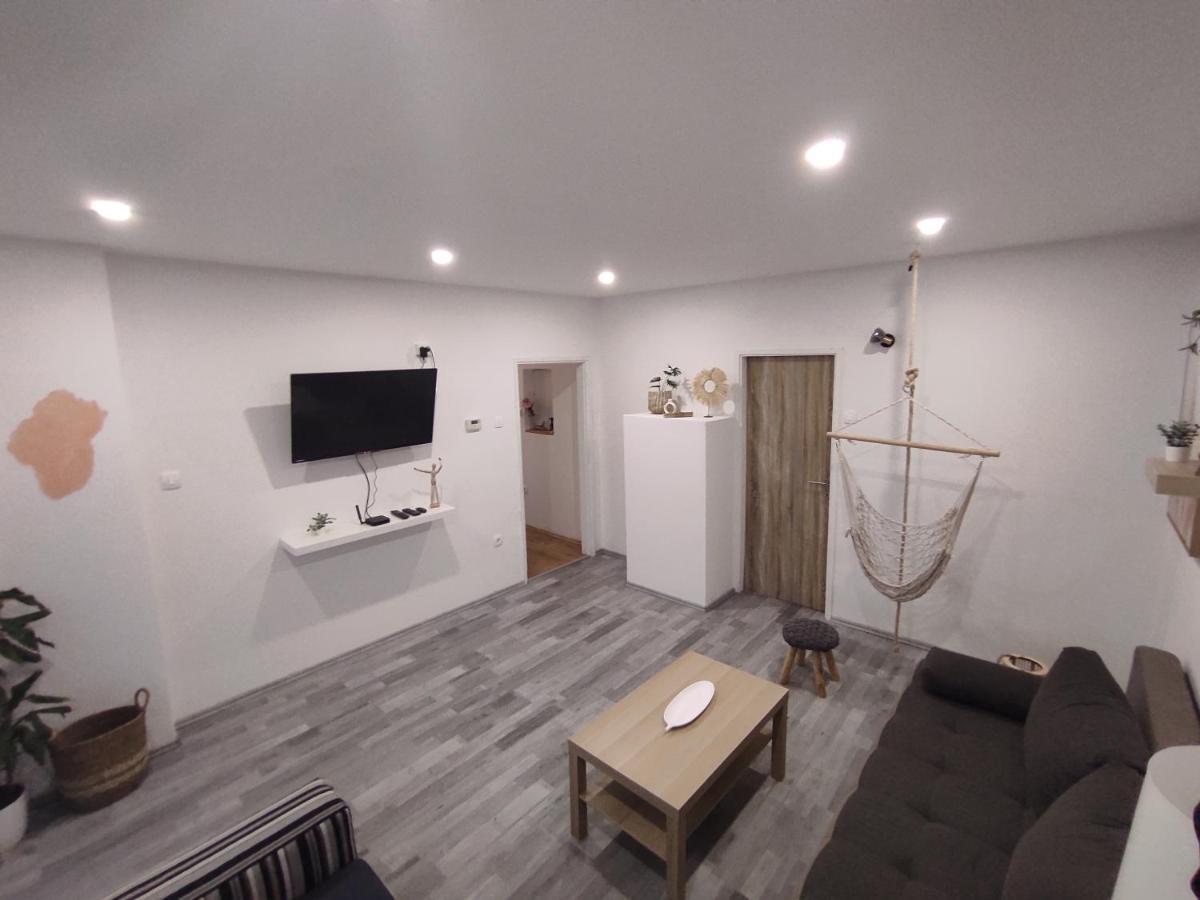 The Loft Apartment Копер Екстериор снимка